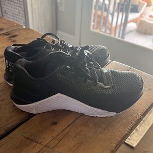 Women's Nike metcons